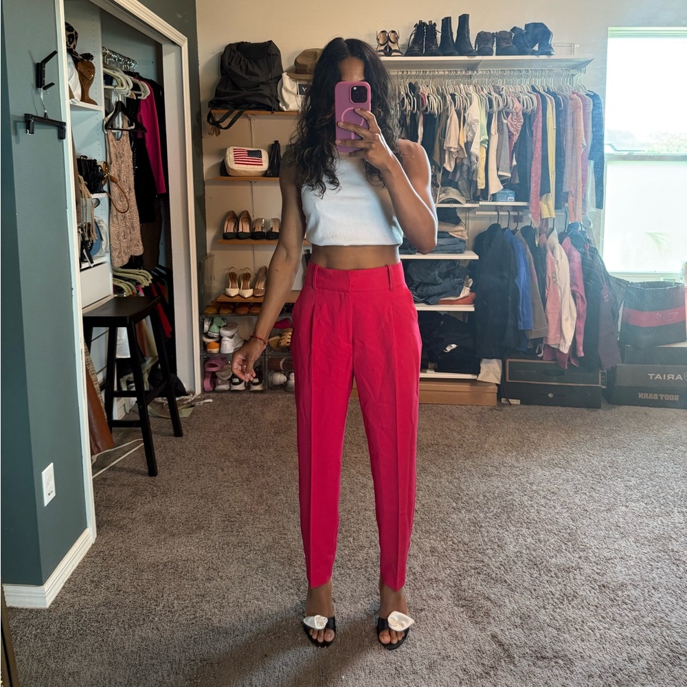 Zara High-Rise Cropped Tapered Pants in Pink